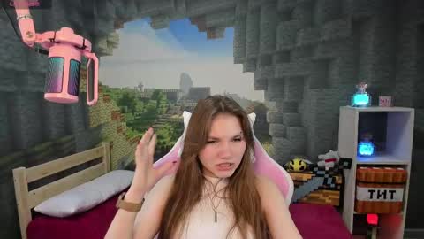 Lisa online show from 02.16.25