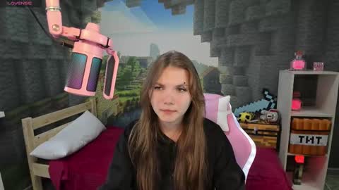 Lisa online show from 03.12.25