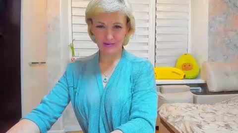 Lisasimsxs online show from 01.19.25