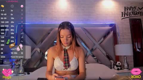 lisawalker_ online show from 10.30.25