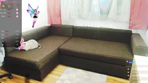 Hellomy name is Liset online show from 10.23.25