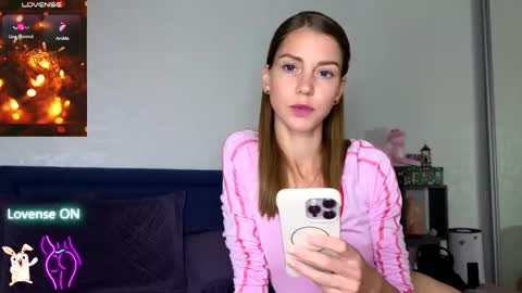 Kris Maks online show from 09.26.25