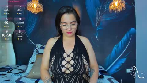 Snapshot of liss_bela chatting on 10.15.25 liss_bela online show from 10.15.25