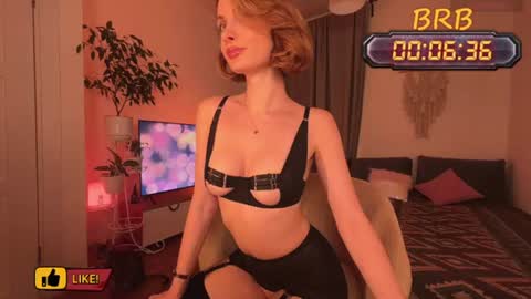 Snapshot of liss_n_gloss chatting on 06.24.26 Lisa online show from 06.24.26