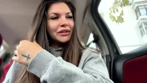 Snapshot of lissa__1 chatting on 11.05.25 Lissa online show from 11.05.25