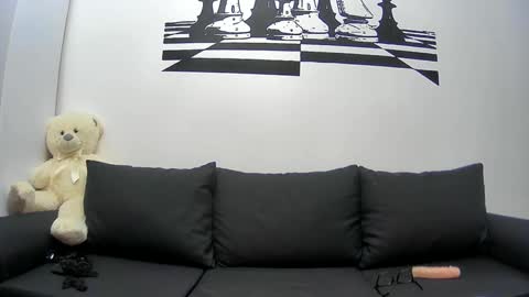 Snapshot of lissa_chriss chatting on 01.15.25 Cleopatra online show from 01.15.25