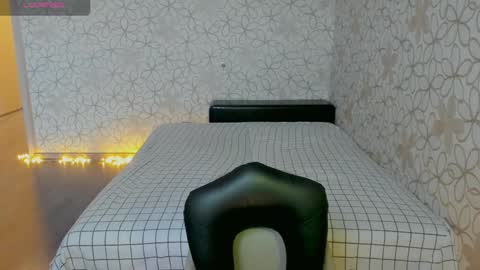 Snapshot of lissa_cristal_ chatting on 03.26.26 lissa_cristal_ online show from 03.26.26