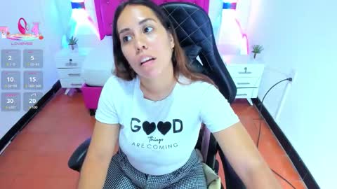 L I S S A  online show from 10.19.25