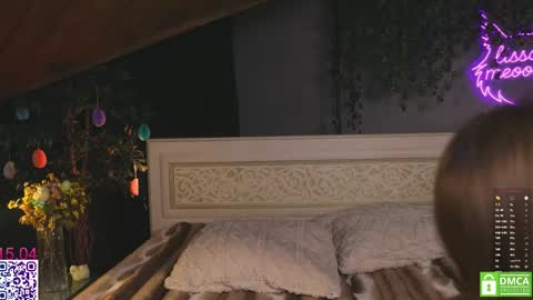 your Liza again. Next stream Dec. 1  at 2 or 3  GMT online show from 04.15.26