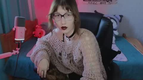 Snapshot of lissaros chatting on 04.23.26 lissaros online show from 04.23.26