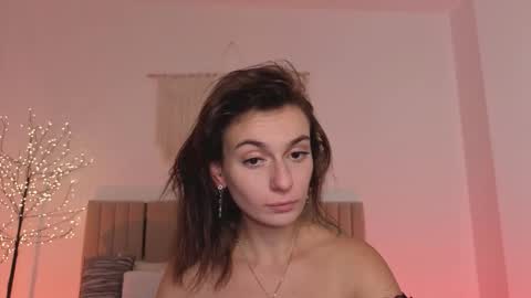 Snapshot of lit1le_mia chatting on 11.03.25 lit1le_mia online show from 11.03.25