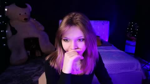 Lena online show from 11.14.25