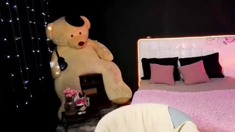 Lena online show from 11.27.25