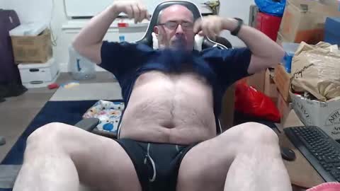 Snapshot of litemike7 chatting on 11.18.25 litemike7 online show from 11.18.25