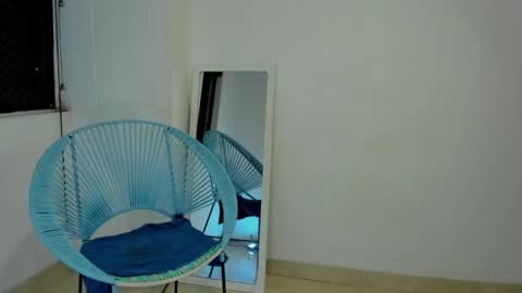 Danni online show from 10.17.25