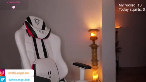 Diana Woods online show from 09.29.25