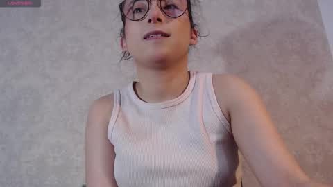 Snapshot of little__amy_ chatting on 11.10.25 AMY online show from 11.10.25