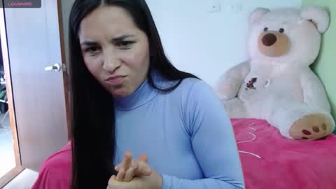 Snapshot of little__samantha_ chatting on 10.28.25 Samantha. online show from 10.28.25