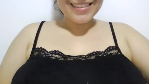 Snapshot of little_anef chatting on 06.19.26 little_anef online show from 06.19.26