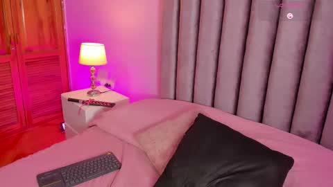 Snapshot of little_angelica18 chatting on 01.15.26 angelica online show from 01.15.26