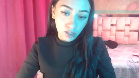 Aliciaparaisss online show from 11.30.25