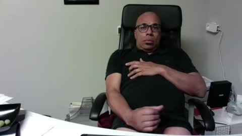 Snapshot of little_buddha chatting on 04.21.26 Pure Black Power online show from 04.21.26