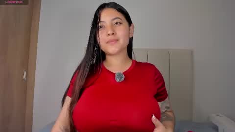 Snapshot of little_caro13 chatting on 07.30.26 Independent model carolina online show from 07.30.26