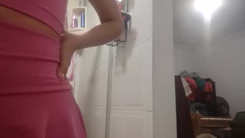 Snapshot of little_doll_4u chatting on 10.30.25 ANNI online show from 10.30.25