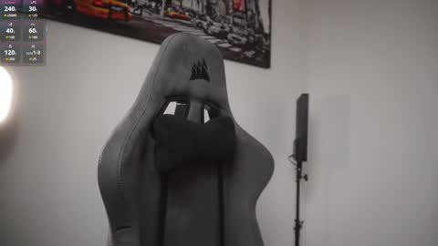 Help me reach 100 likes online show from 11.20.25