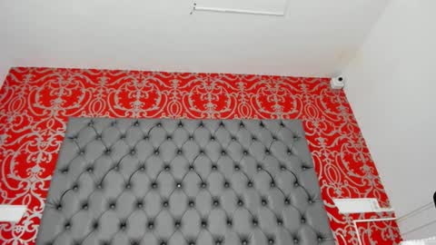 Snapshot of little_lilith_apple chatting on 12.24.24 little_lilith_apple online show from 12.24.24