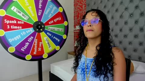 Snapshot of little_lilith_apple chatting on 01.16.25 little_lilith_apple online show from 01.16.25