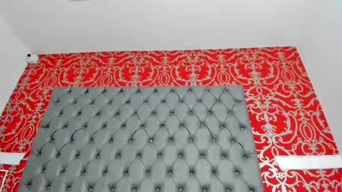 Snapshot of little_lilith_apple chatting on 02.13.25 little_lilith_apple online show from 02.13.25