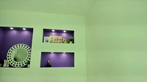 Snapshot of little_lilith_apple chatting on 09.09.25 little_lilith_apple online show from 09.09.25