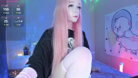 Snapshot of little_misaki chatting on 09.29.25 Maria online show from 09.29.25