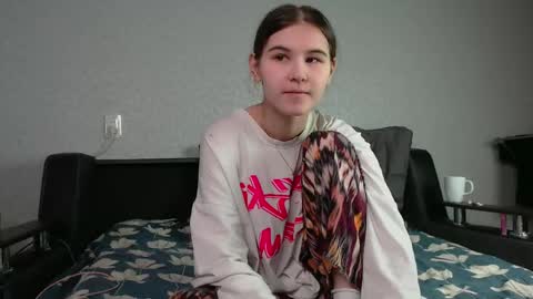 Snapshot of little_owlx chatting on 06.01.26 Alice.. online show from 06.01.26