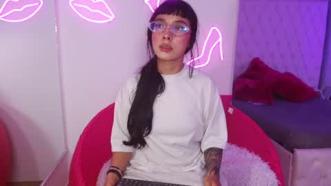 Paulette online show from 07.12.26