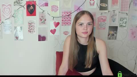 Snapshot of little_radiant_sun chatting on 10.10.25 Kriss online show from 10.10.25