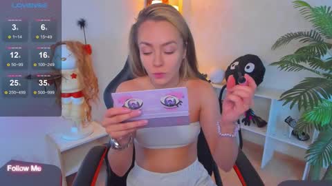 Snapshot of little_rockk chatting on 10.11.25 little_rockk online show from 10.11.25