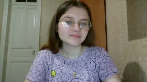 Snapshot of little_shygirl_ chatting on 03.10.25 little_shygirl_ online show from 03.10.25