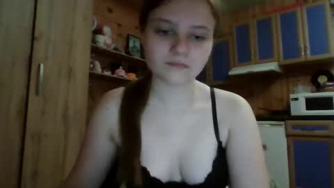 Snapshot of little_shygirl_ chatting on 10.03.25 little_shygirl_ online show from 10.03.25