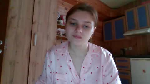 Snapshot of little_shygirl_ chatting on 10.18.25 little_shygirl_ online show from 10.18.25