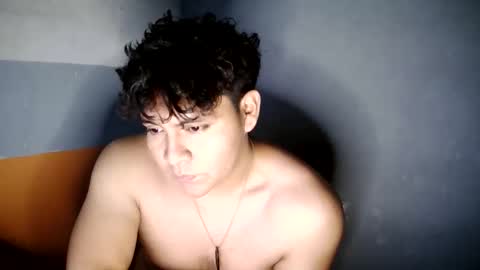 Snapshot of little_swettt chatting on 11.18.25 you can call me little online show from 11.18.25