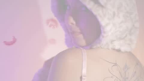 Im your little Velinda  online show from 10.23.25