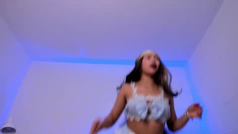 Xiom online show from 09.12.25