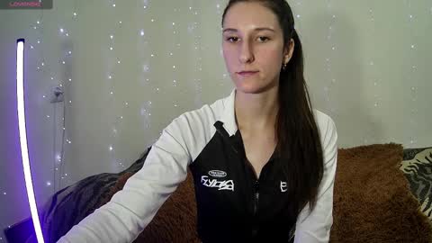 Snapshot of littleahwitch chatting on 03.07.25 LittleAhWitch online show from 03.07.25