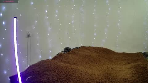 Snapshot of littleahwitch chatting on 09.26.25 LittleAhWitch online show from 09.26.25