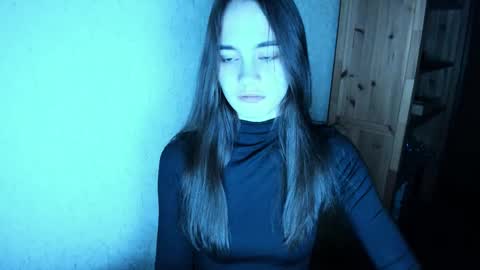 littleashleyy online show from 12.21.25