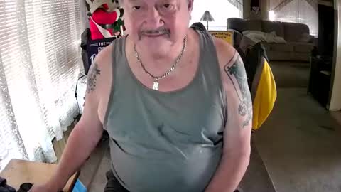 Littled83057 online show from 12.20.25