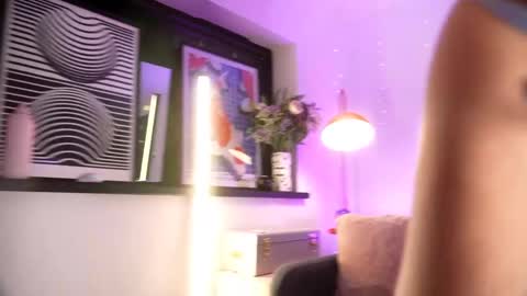 Snapshot of littlee33 chatting on 05.29.26 Emily Hill online show from 05.29.26