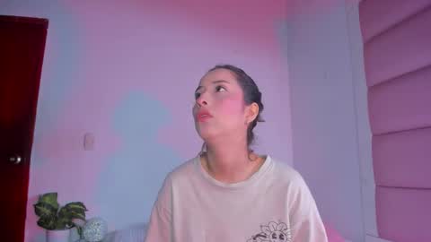 littlee_emma_ online show from 10.02.25